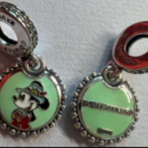 Pandora  Disney Exclusive Dangle Charm